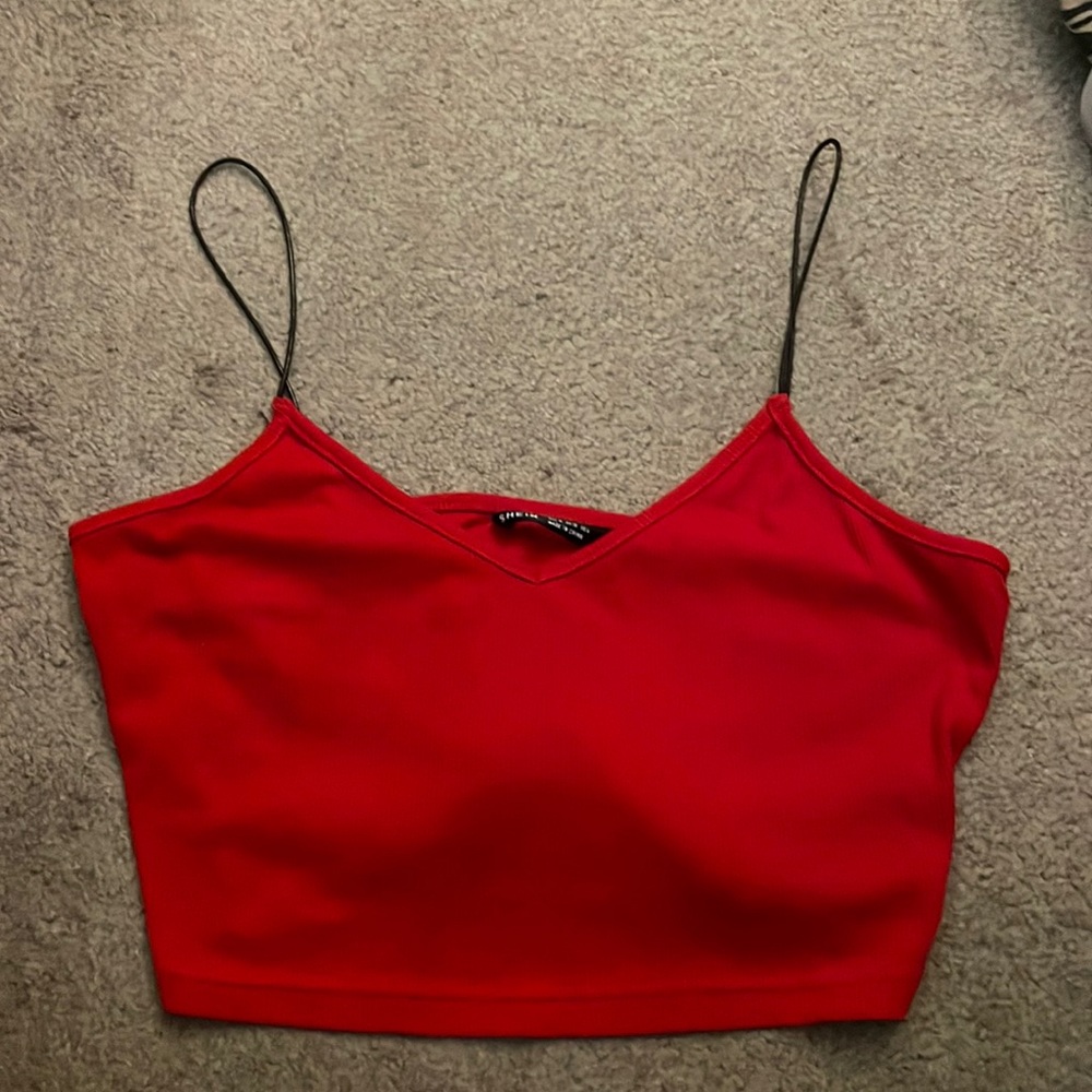red crop tank